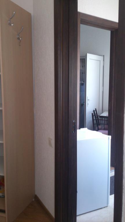 Guest House Madonna Tbilisi Exterior photo