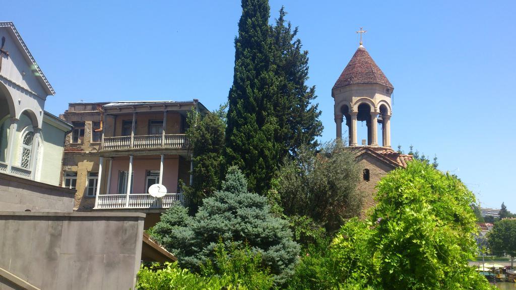 Guest House Madonna Tbilisi Exterior photo